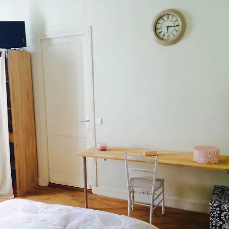 Charming Flat St Emilion Διαμέρισμα *